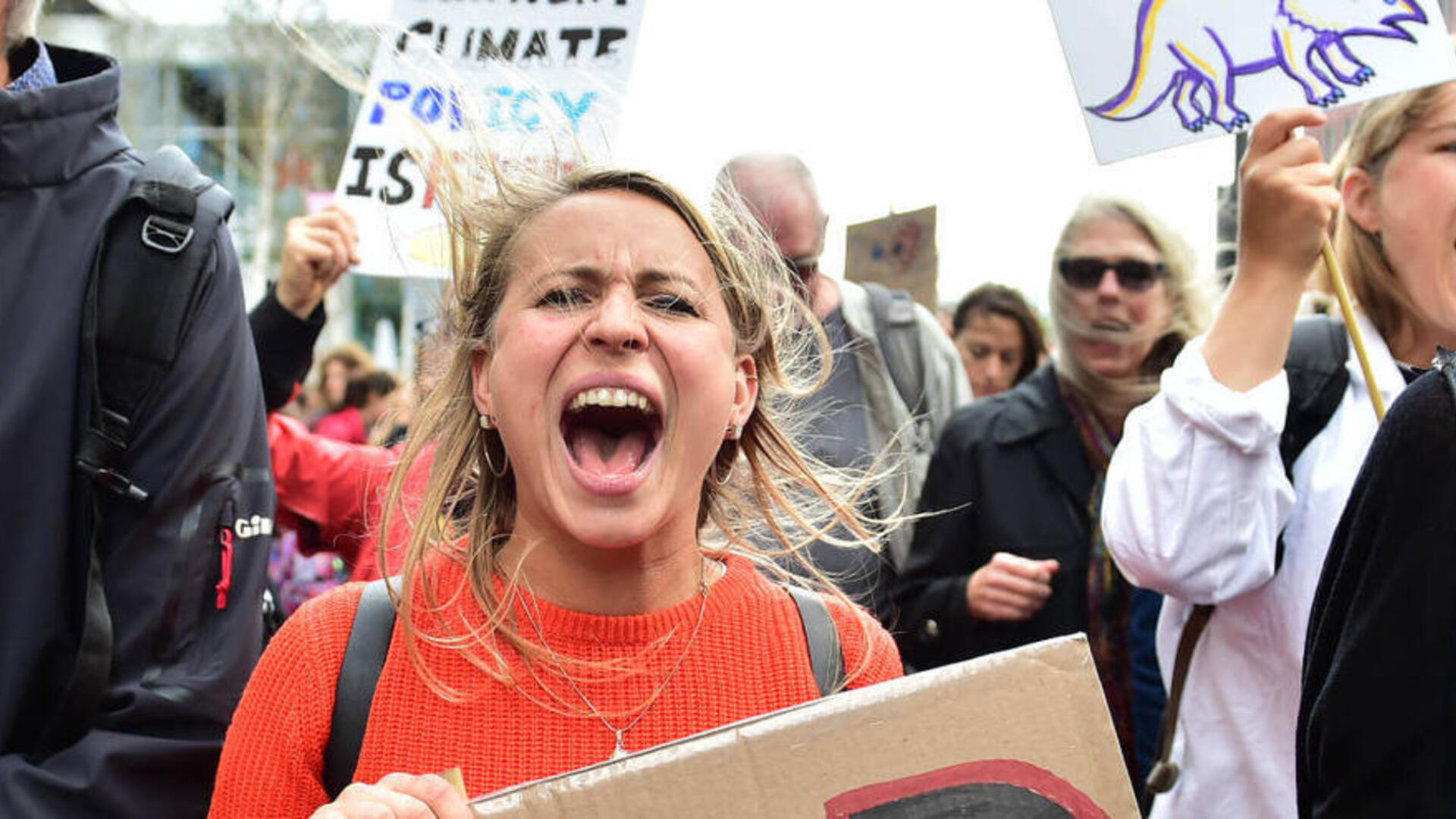 Foto van mensen op een klimaatmars.