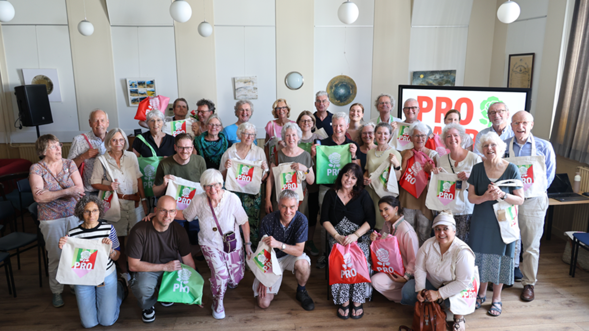 Groepsfoto oprichting PRO Baarn