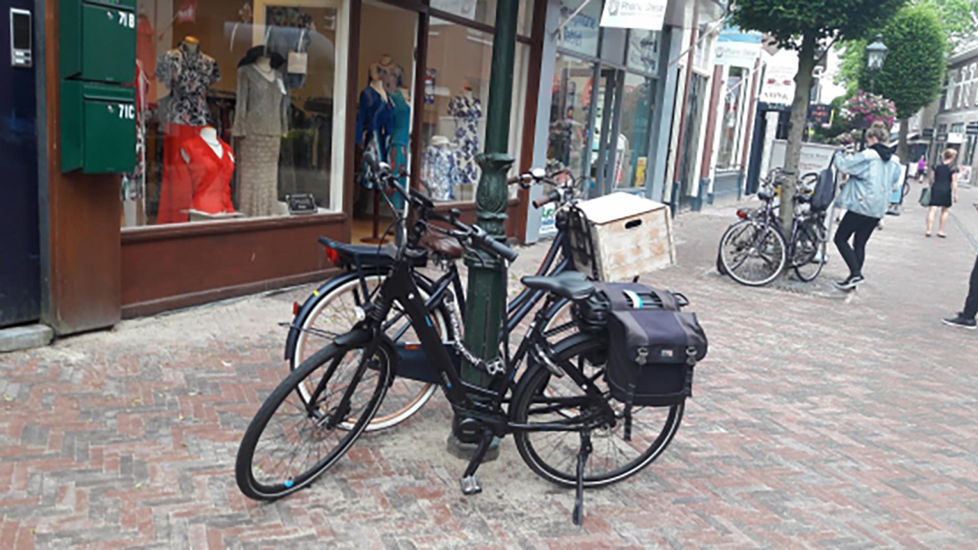600x315-geparkeerde-fietsen-laanstraat.jpg